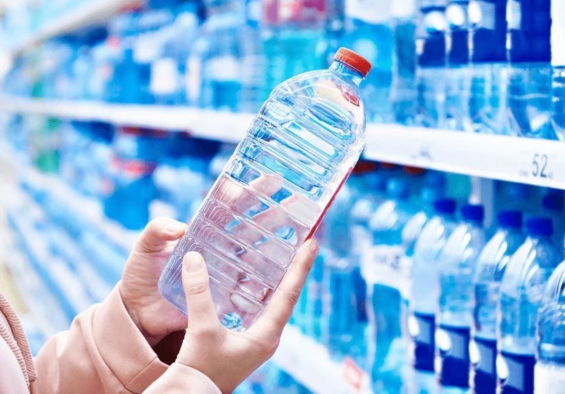 Depozito makinesini gören marketler suya zam yaptı