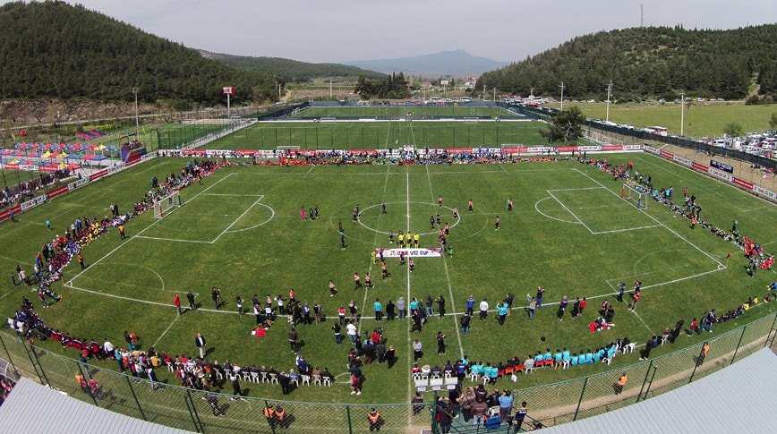 Türk futbolunun 103 yıllık çınarı, ligden çekildi