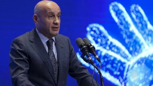 Ekonomi programı sanayiciyi çıkmaza soktuTİM Başkanı Mustafa Gültepe ve İSO Meclis Üyeleri, yüksek faiz ve artan maliyetlerin sanayiciyi çıkmaza soktuğunu belirterek mevcut ekonomi politikalarının değişmesi için çağrıda bulundu.