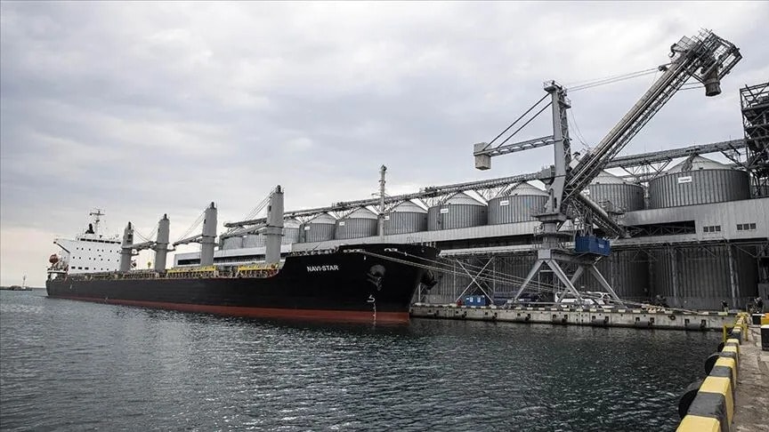 Karadeniz'de ticaret alarmı: Ukrayna'nın üç büyük limanında gemi trafiği durdu