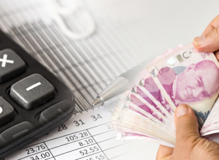 Sahte belge denetiminde 28,7 milyar liralık düzeltme yapıldıVergi Denetim Kurulu’nun sahte belge kullanımını önlemeye yönelik programında 34 bin 315 mükellefe bilgi isteme yazısı gönderildi. Yapılan düzeltme beyannameleriyle 28,7 milyar liralık matrah gönüllü uyum kapsamında düzeltildi.