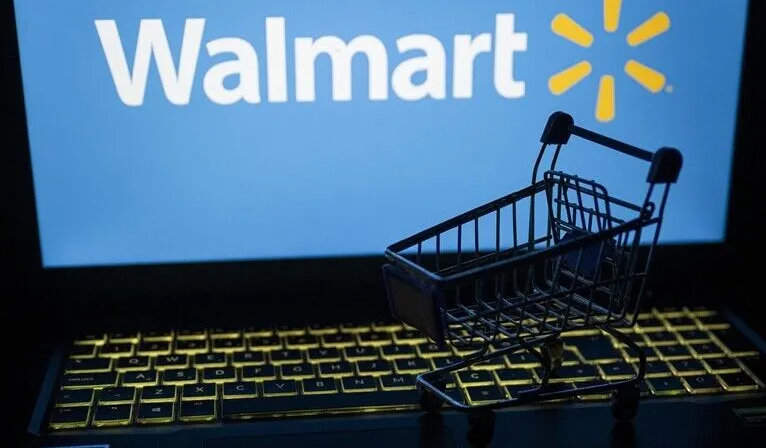 Trump, Walmart'ın fiyatlarında indirime gideceğini duyurdu
