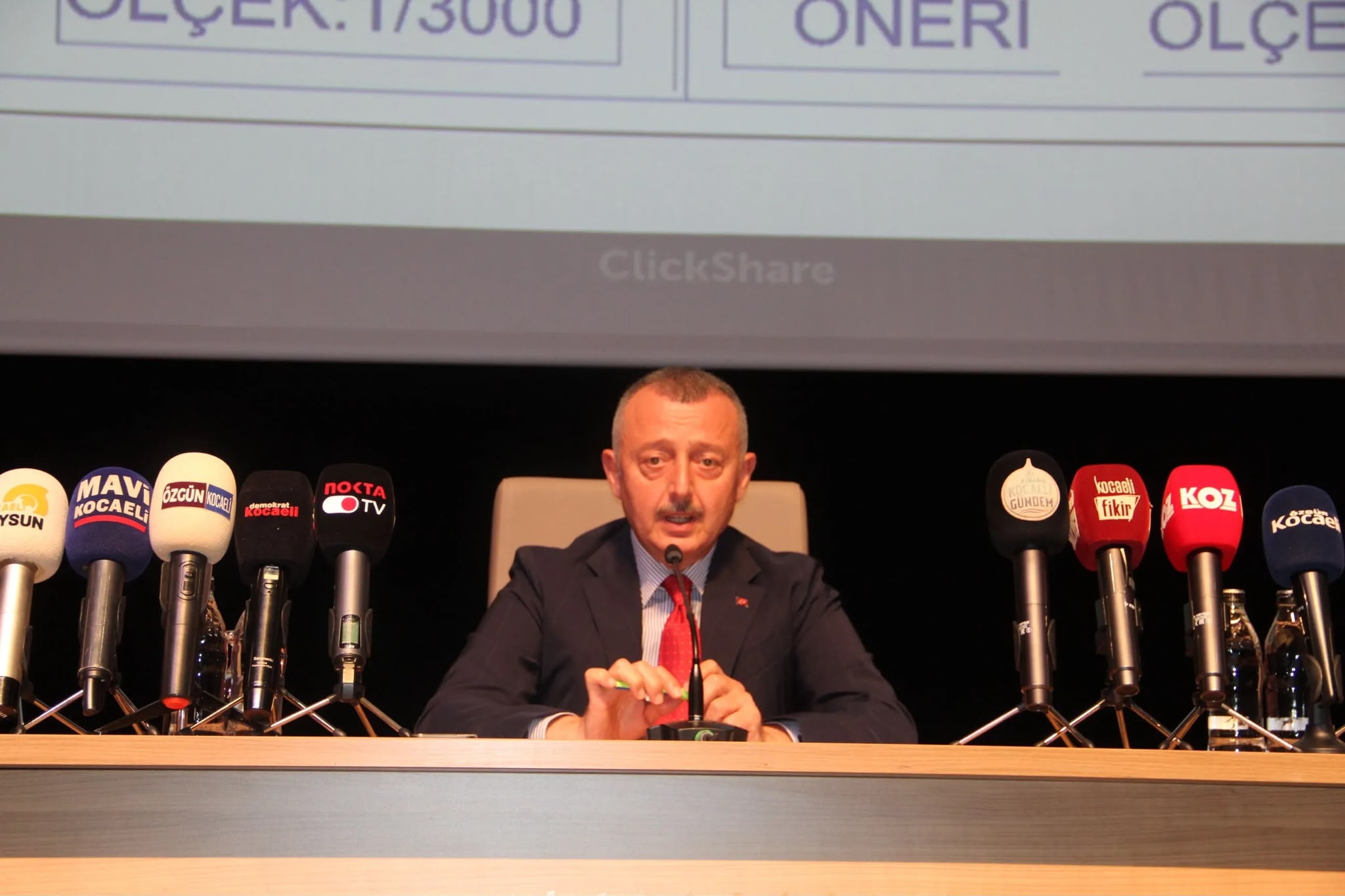 İhale eleştirisi meclisi karıştırdı: AKP’li başkandan "Suç duyurusunda bulunun" çıkışı