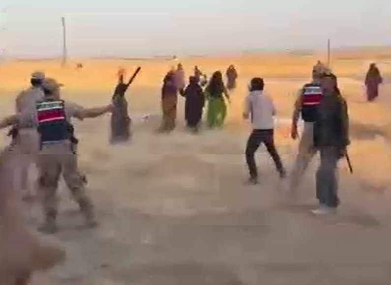 İki aile arasında meydan savaşı: Jandarma bile ayıramadı