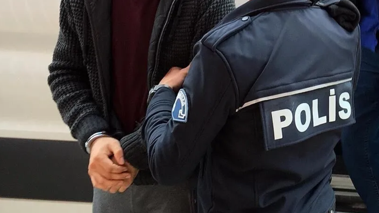 Avcılar'da metrobüste yankesicilik yaptığı belirlenen şüpheli tutuklandı