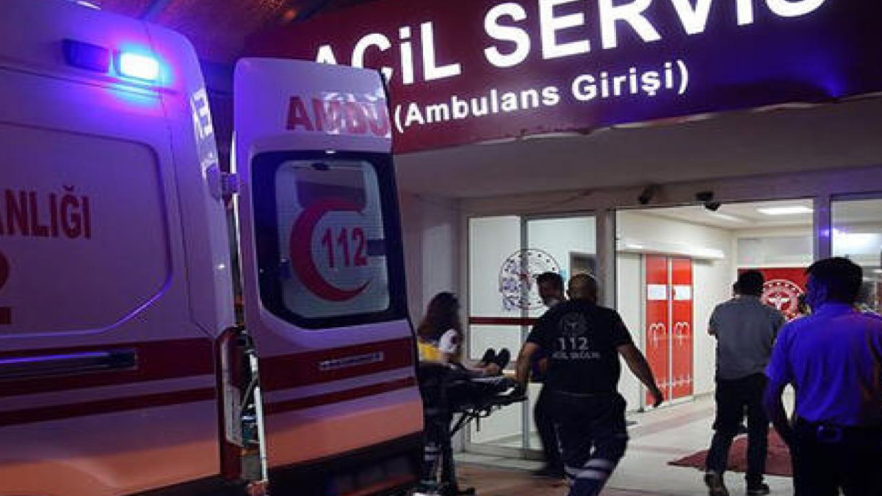 İzmir'de boğulma tehlikesi geçiren 15 yaşındaki kız hastanede öldü