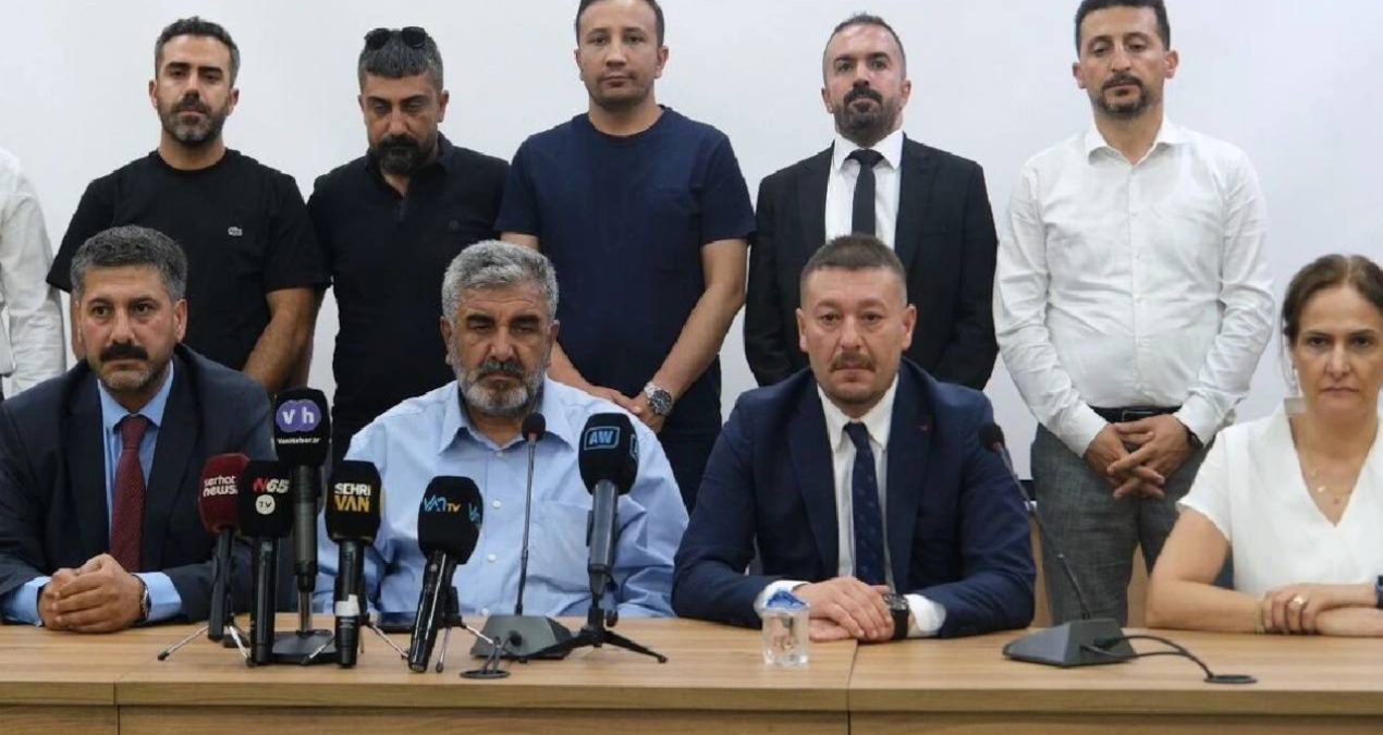 Rojin Kabaiş’in dosyasından çekilmişti: Van Barosu'ndan açıklama geldi
