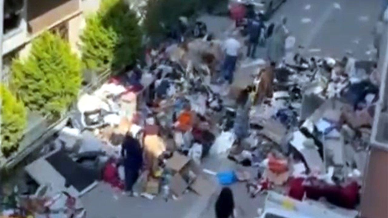 Cezaevindeki kiracı 7 aydır kira ödeyemedi, ev sahibi eşyaları sokağa attı