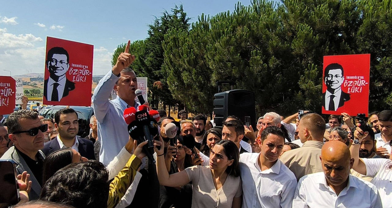 Özgür Özel’den İmamoğlu Açıklaması: İlk Celsede Savunma Yapmayacak