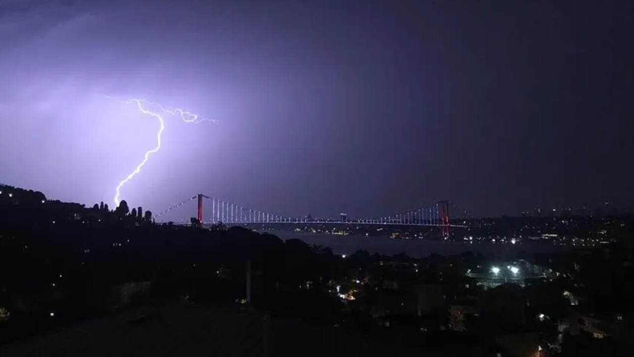 İstanbullular dikkat! Perşembe günü gökyüzü adeta kükreyecek!
