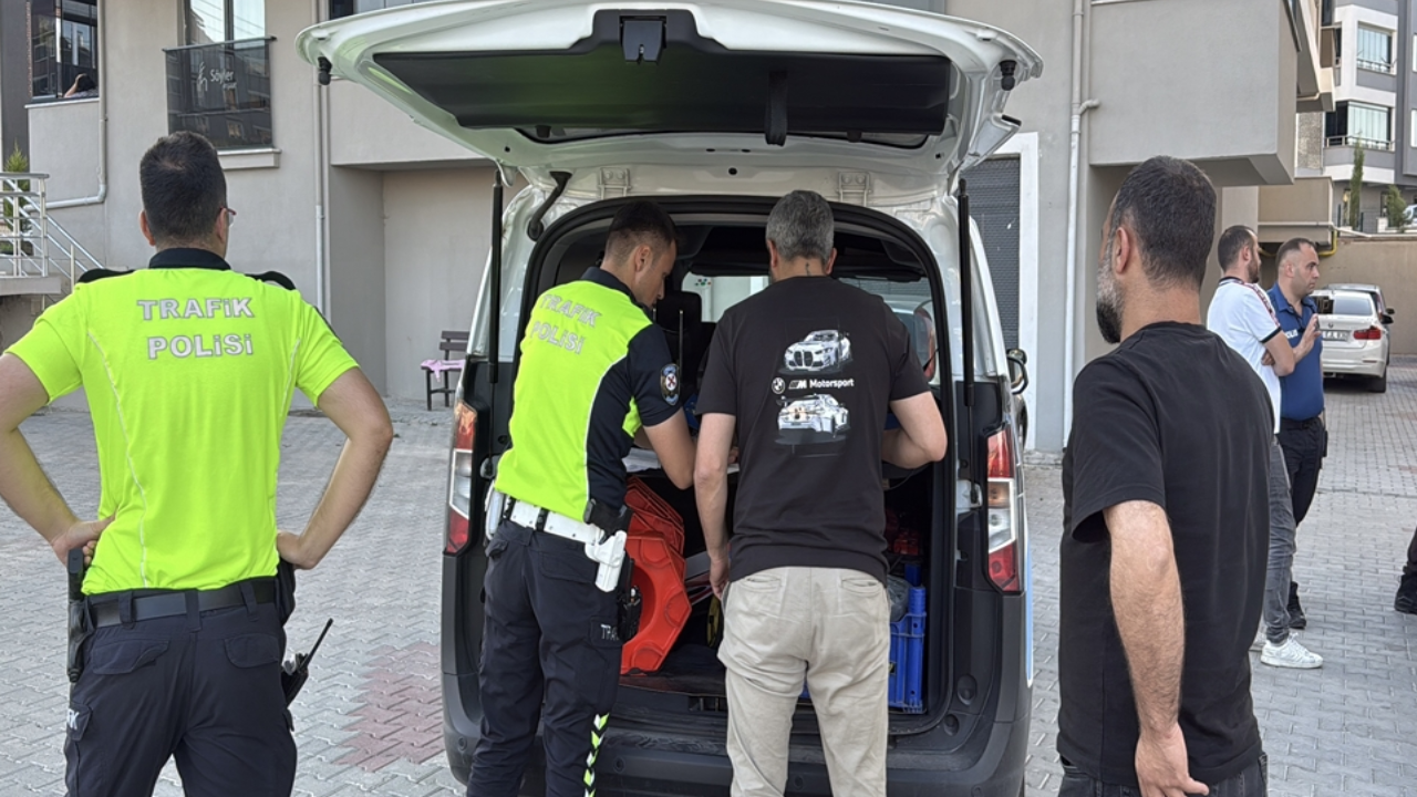 Polisin ‘dur’ ihtarına uymayan alkollü sürücüye 492 bin TL ceza