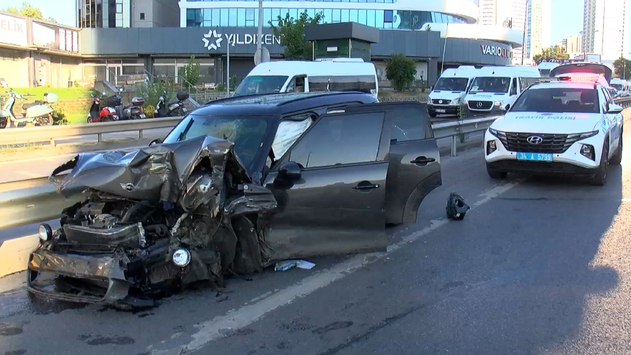 Pendik’te zincirleme kaza: 2 yaralı