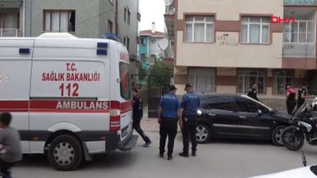 Tartıştığı üvey annesi ve kız kardeşini öldürdü