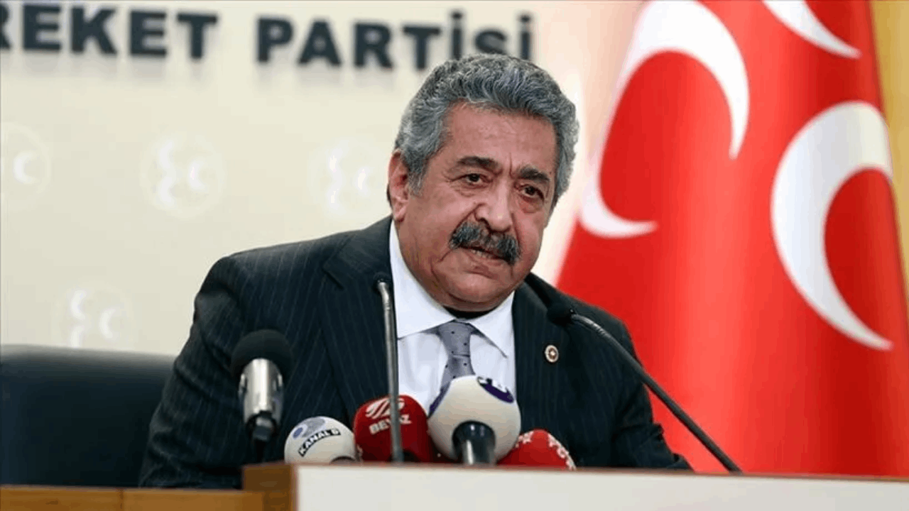 MHP Genel Başkan Yardımcısı Feti Yıldız, Türkiye'de siyasi partilerin kapatılma nedenlerine 'rüşvet ve yolsuzlukların odağı olmak' eklenmesini önerdi.