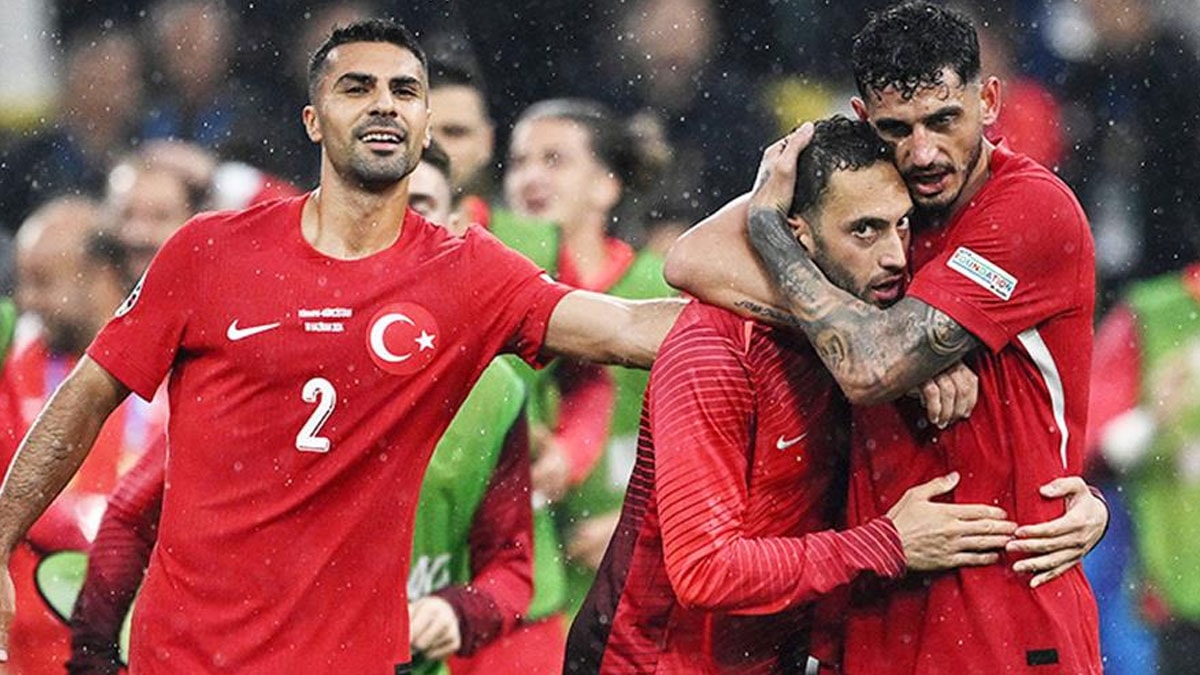 F.Bahçe ve G.Saray'ın listesindeki milli yıldız imzayı attı