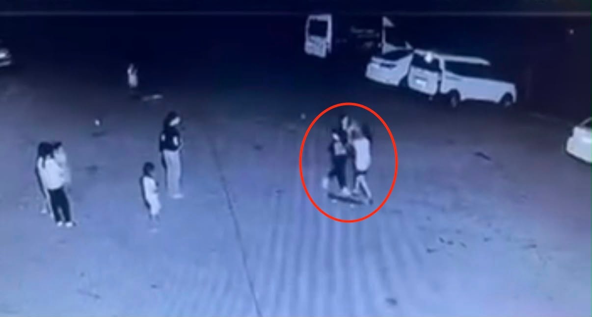 11 yaşındaki çocuğu öldüresiye dövdü!