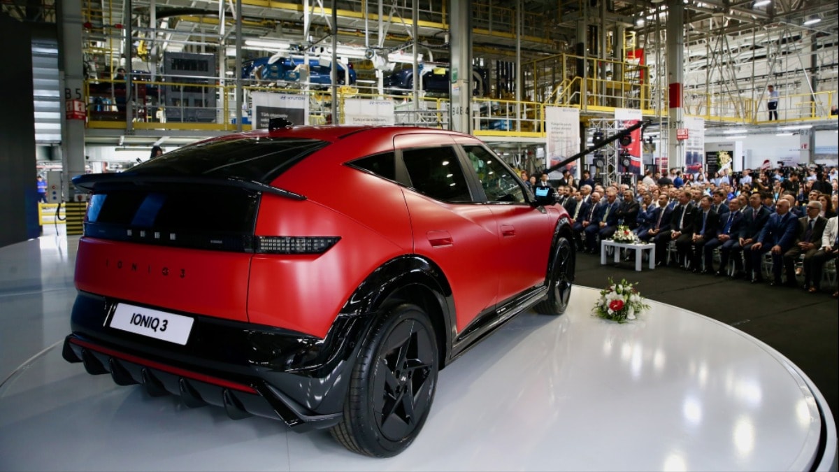 Dünyaca ünlü otomotiv markası Türkiye'de bugün seri üretime başladı