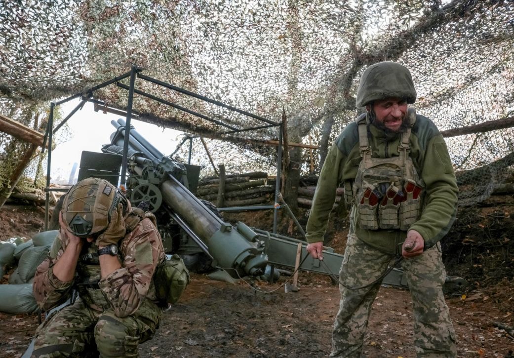 Savaşacak adam kalmayınca Ukrayna robotları, Rusya yaralıları sahaya sürdü