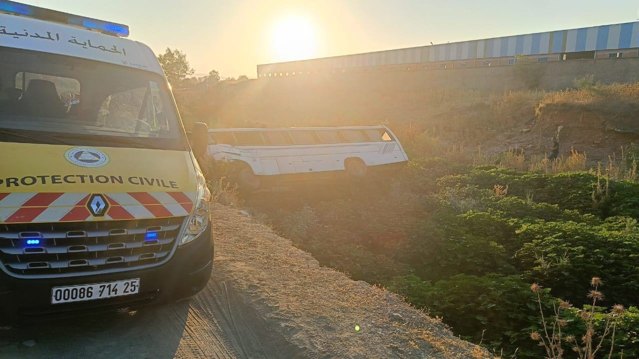 Cezayir'de feci kaza: 6 ölü, 22 yaralı