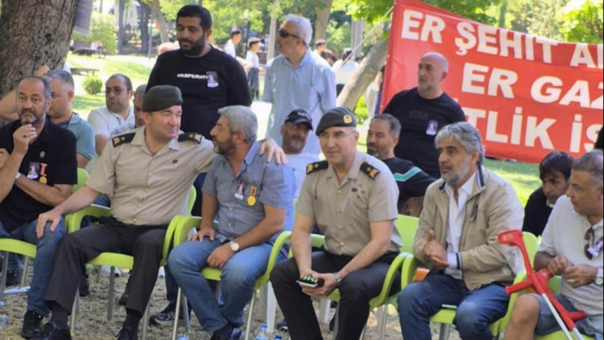 Gazilere generallerden emirle sürpriz ziyaret