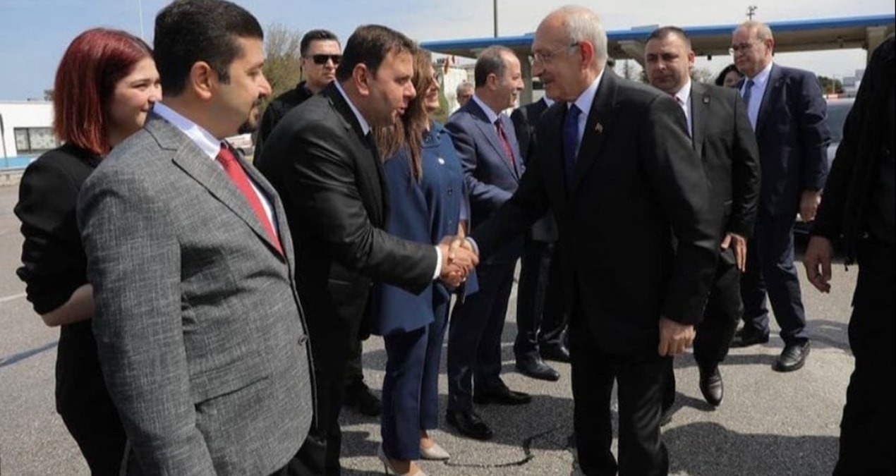 Kaçakçılıkla suçlanan vekili aldılar