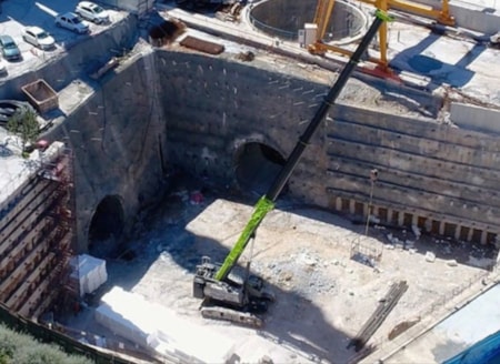 5 kilometrede köşeyi döneceklerİstanbul'da yapılacak 5 kilometrelik tramvay hattı, Cumhurbaşkanı Erdoğan’ın lise arkadaşı ile AKP'li vekile, 30 milyara gitti. İBB'nin projeleri ise yıllardır bekletiliyor.