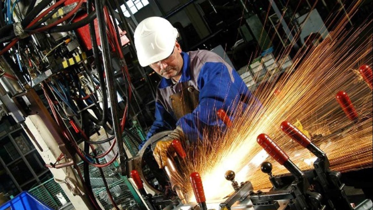 Sanayicinin elektriğini kestiler