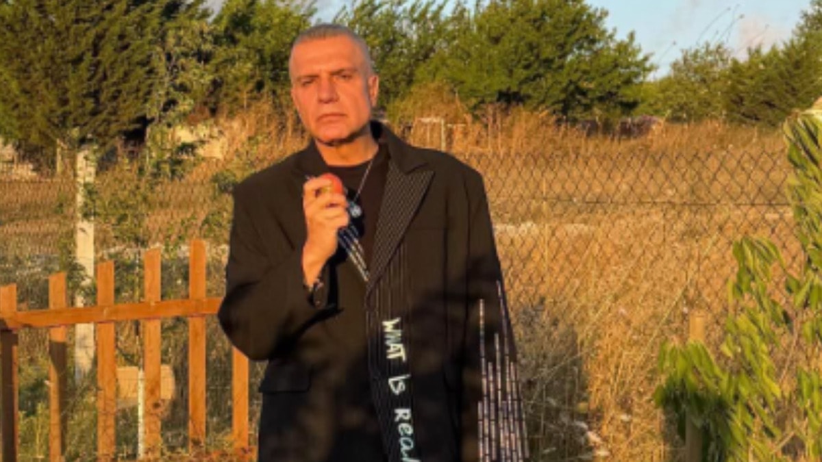 Şalvarını giydi, bostana girdi: Berdan Mardini'nin tarzı hasadın önüne geçti