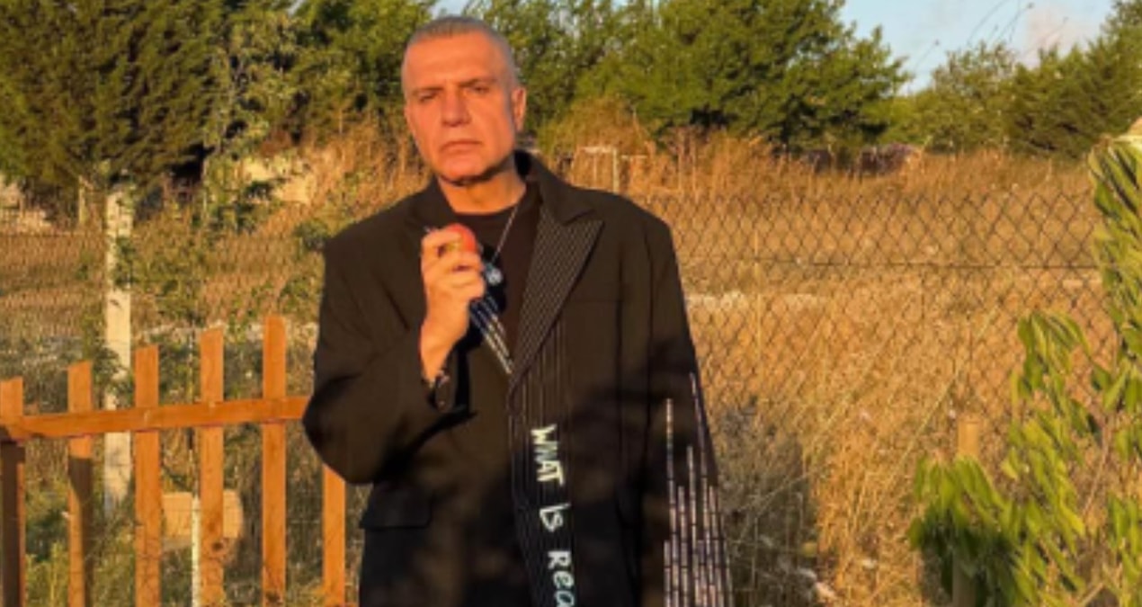Şalvarını giydi, bostana girdi: Berdan Mardini'nin tarzı hasadın önüne geçti