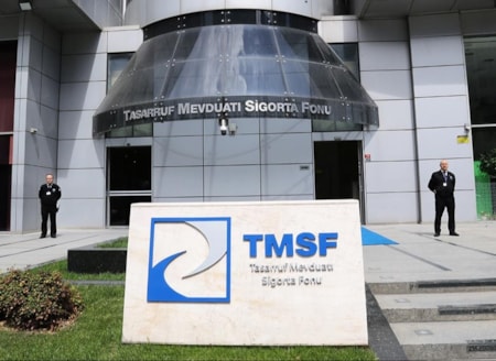 TMSF kayyumla holdinge dönüştüTMSF, yönettiği şirket sayısıyla en büyük holding oldu. 50 bin kişiye yaklaşan istihdamıyla da TMSF Türkiye’nin en büyük holdingleriyle yarışıyor.