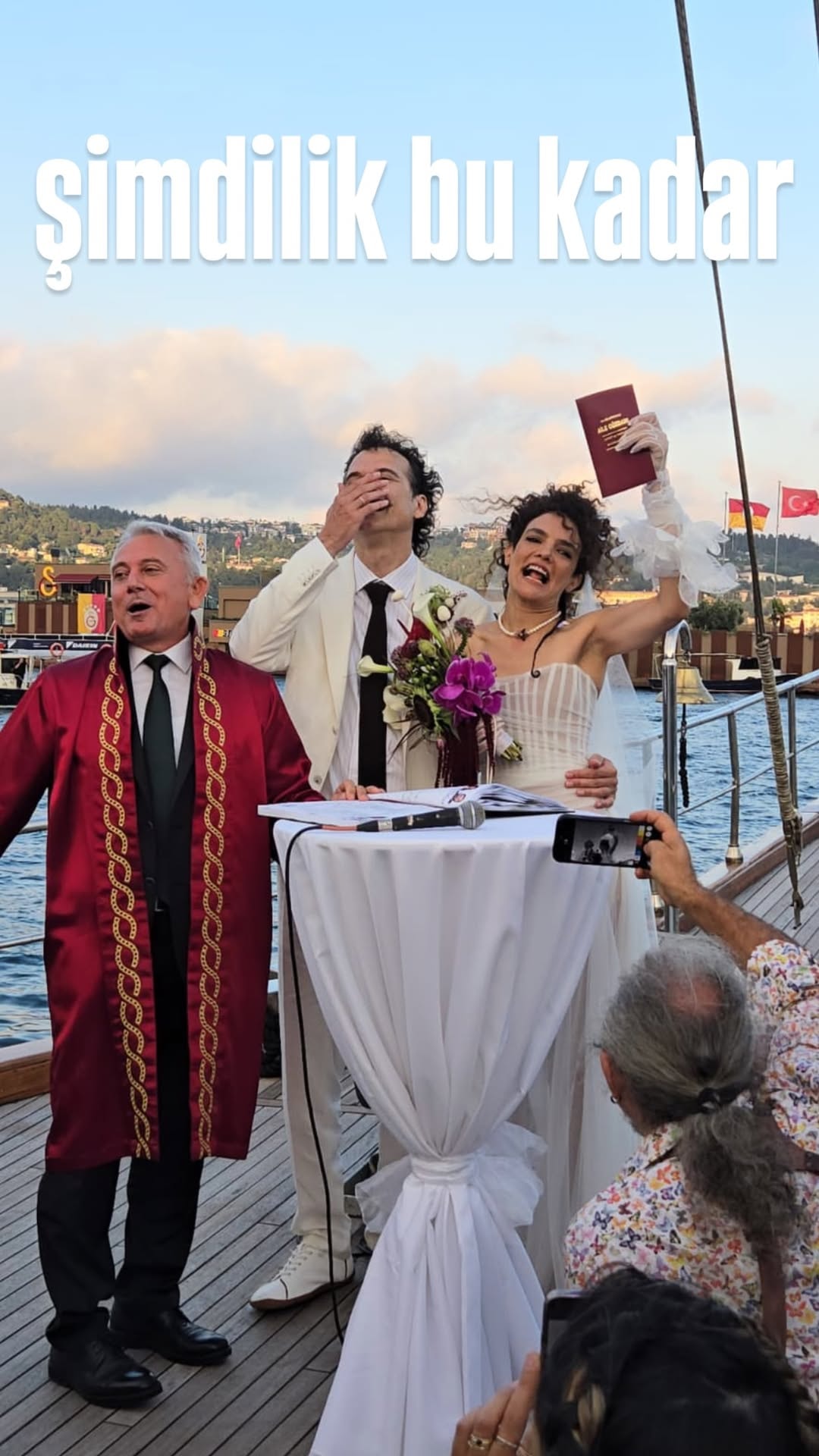 HARE SÜREL’E TEBRİK YAĞDI