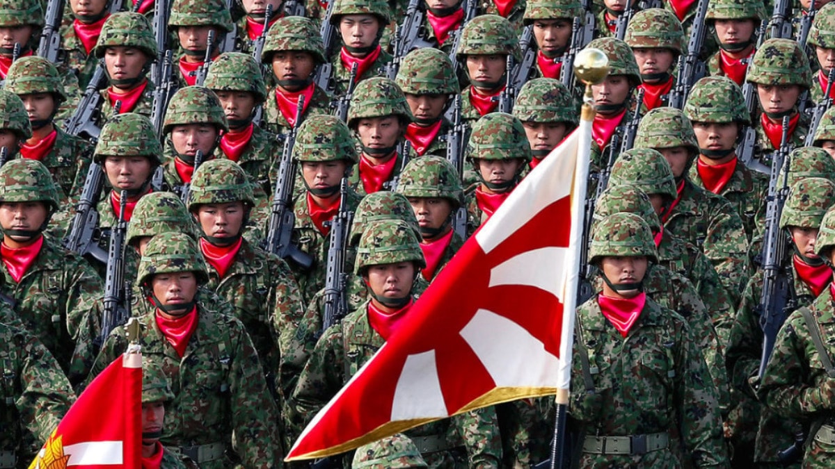 Çin'in gözüne kestirdiği Japonya, savunma harcamasını 2 kat artırdı