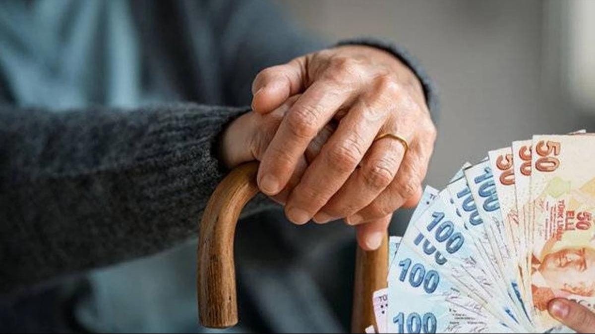 Emekli maaşı farkları bu gece hesaplara yatıyor