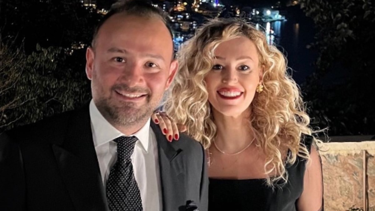 Holding yönetim kurulundan şarkıcılığa: Sürpriz kararla albüm çıkardı