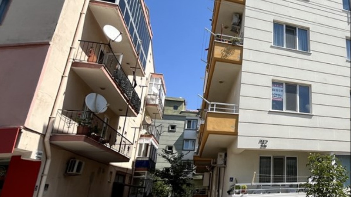 Komşu dairedeki böcek ilacından zehirlenen 9 yaşındaki çocuk öldü!