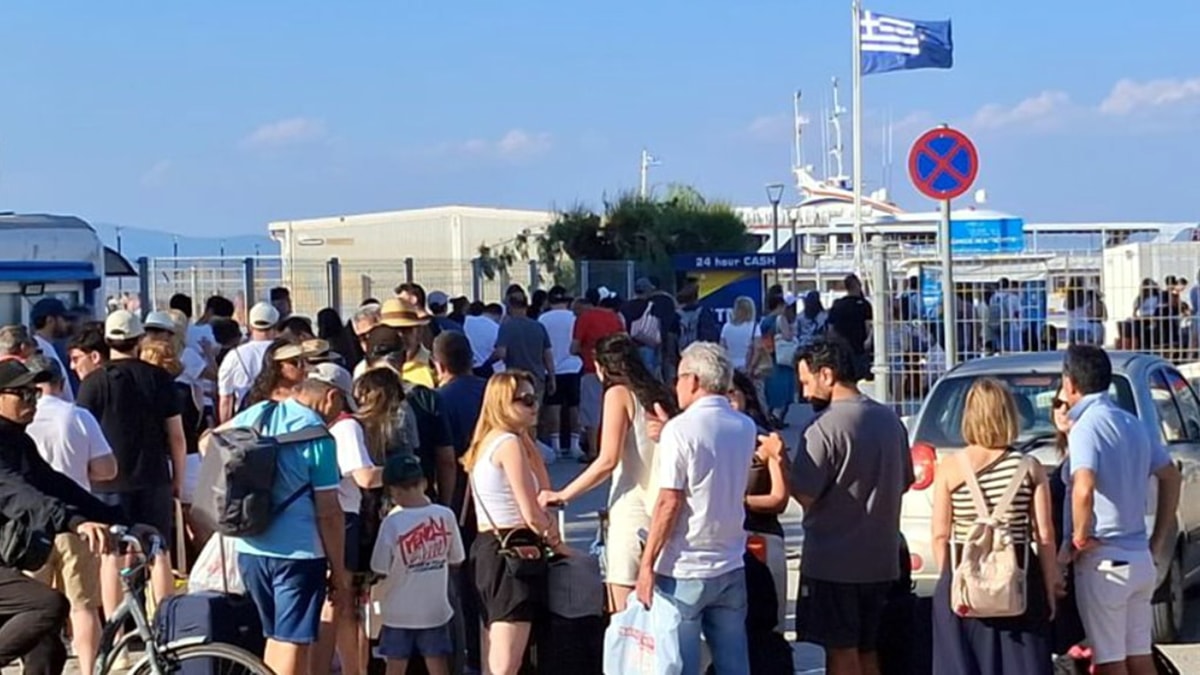 Parası olan yurt dışında harcıyor