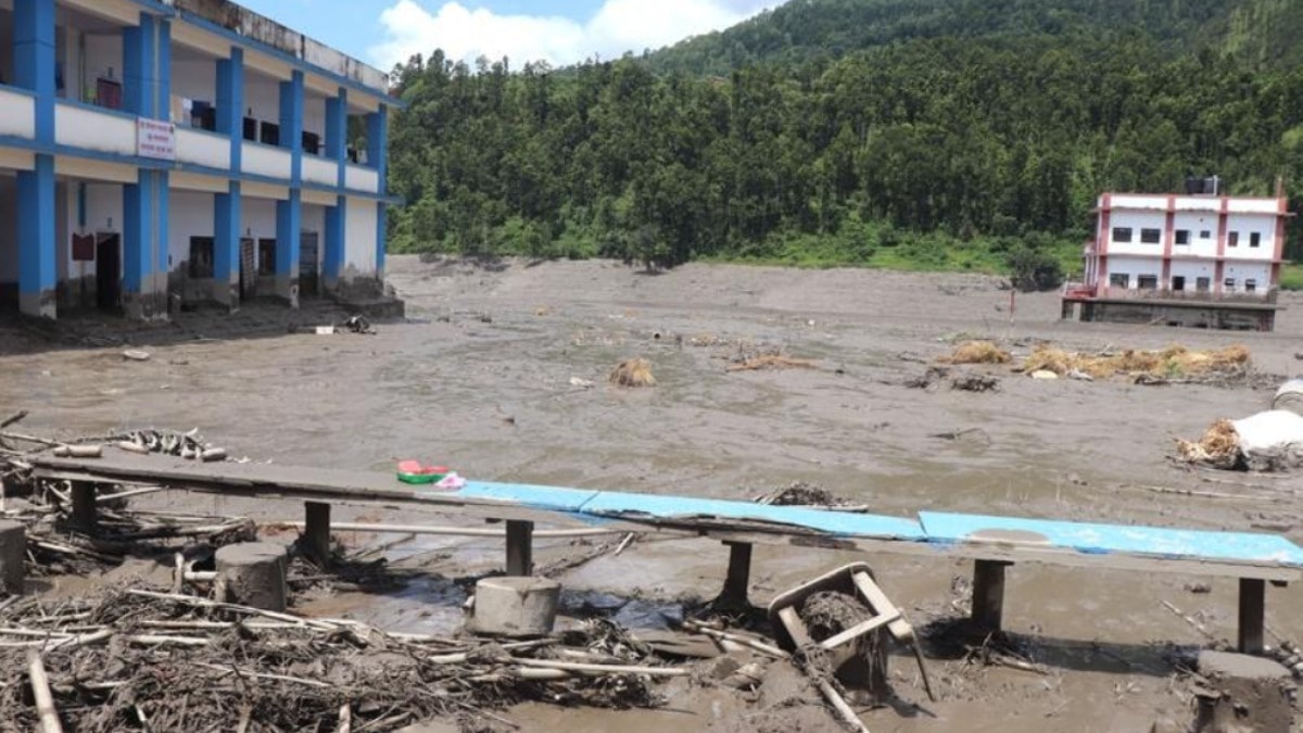 Nepal'deki sel dehşetinde ölü sayısı 700'e dayandı
