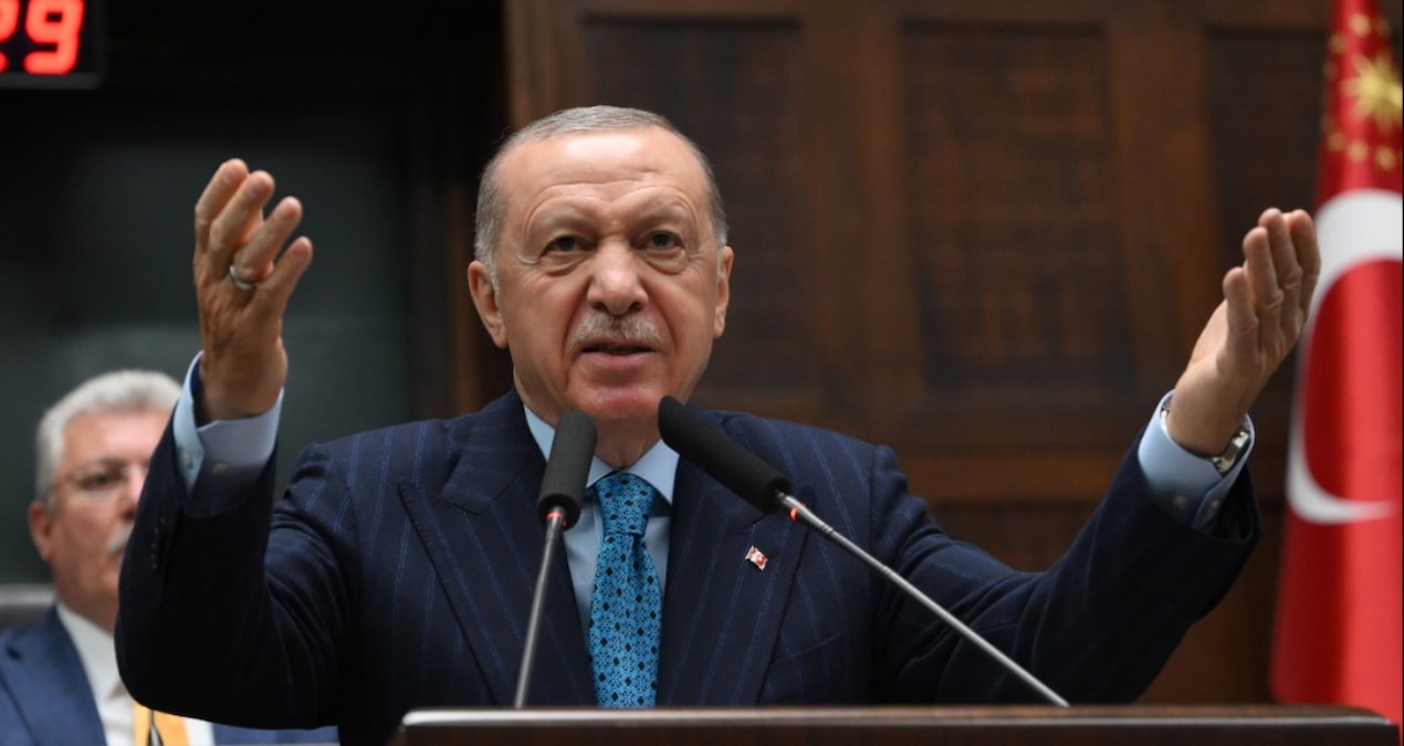 Bugün 3 CHP'li belediye ve bir milletvekili AKP'ye geçiyor