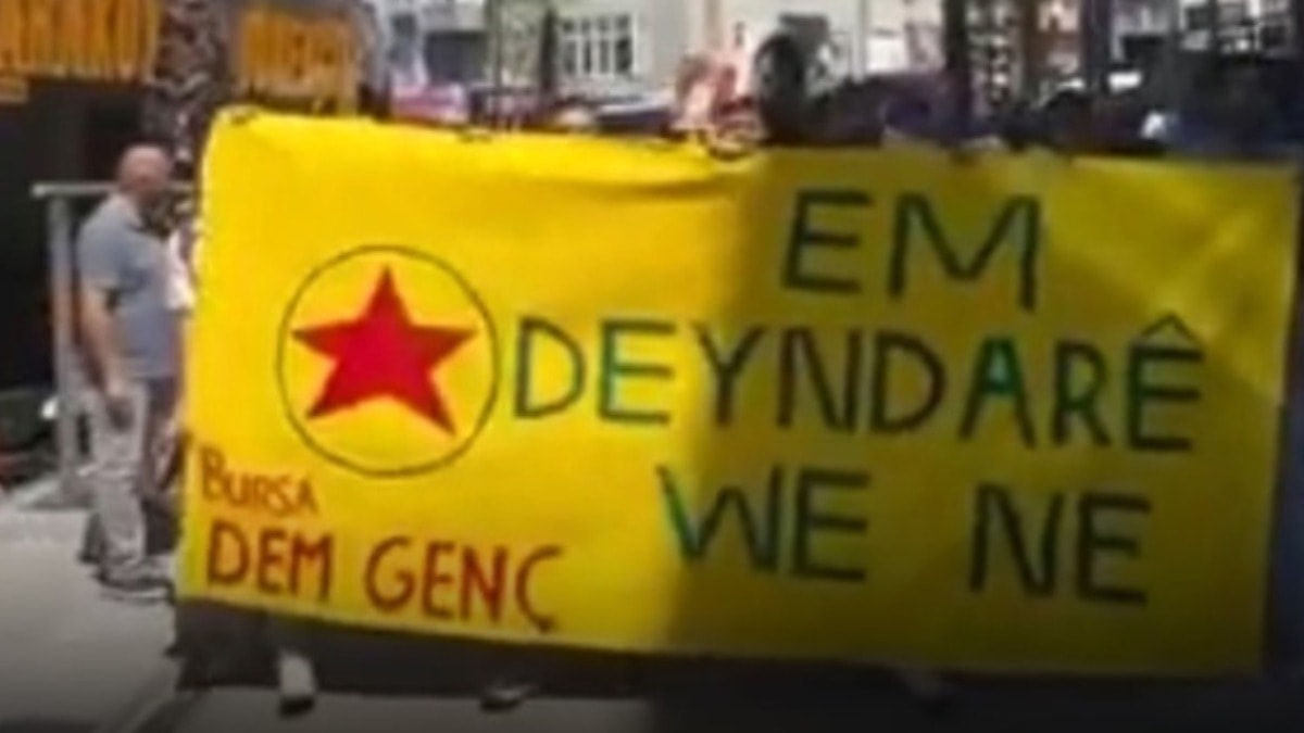 Terörist taziyesi yurdu sardı