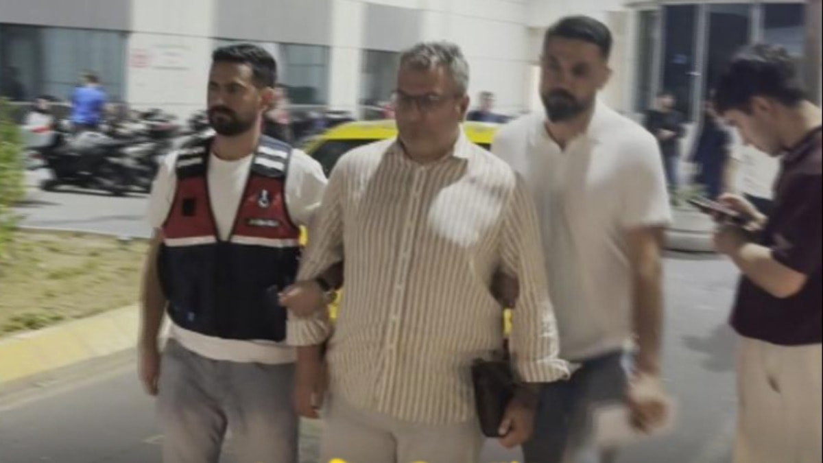 Savcı Cem Küçük'e bu soruları sordu