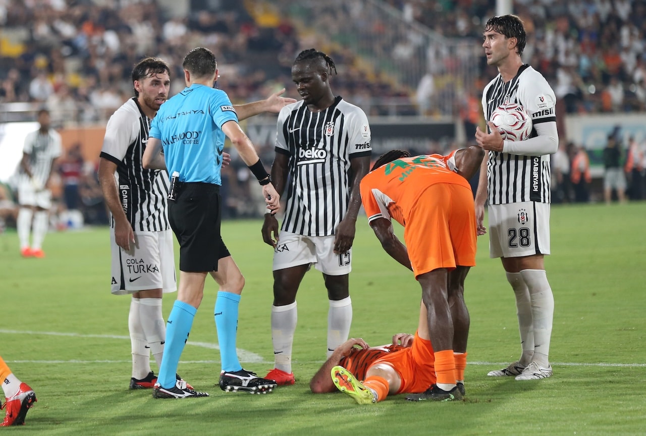 Beşiktaş’ta isyan var
