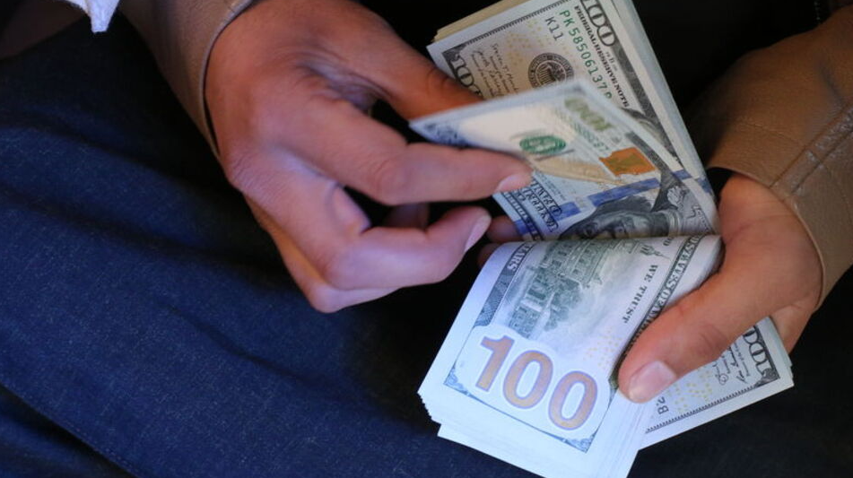 Ülkenin dev bankası sistemden çıkarıldı: Dolarla işlem yapamayacaklar