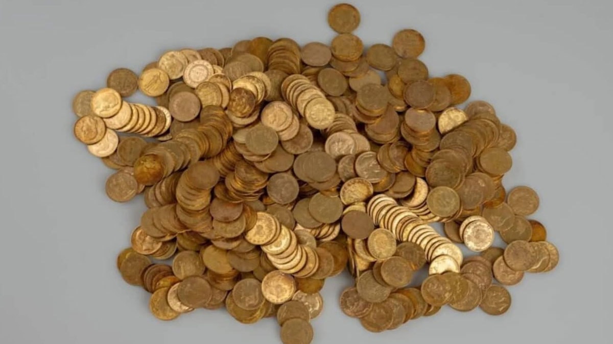 Yürüyüş yaparken 7 kilo altın buldular