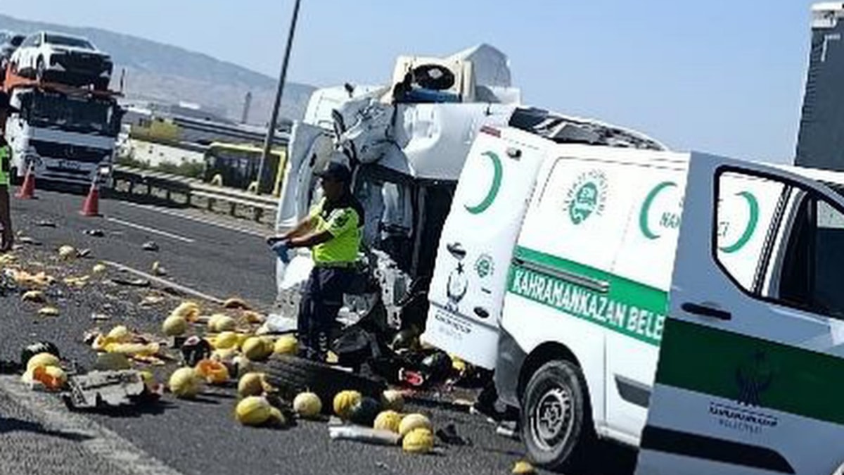 Kaza sonrası yol savaş alanına döndü: 1 ölü, 2 yaralı