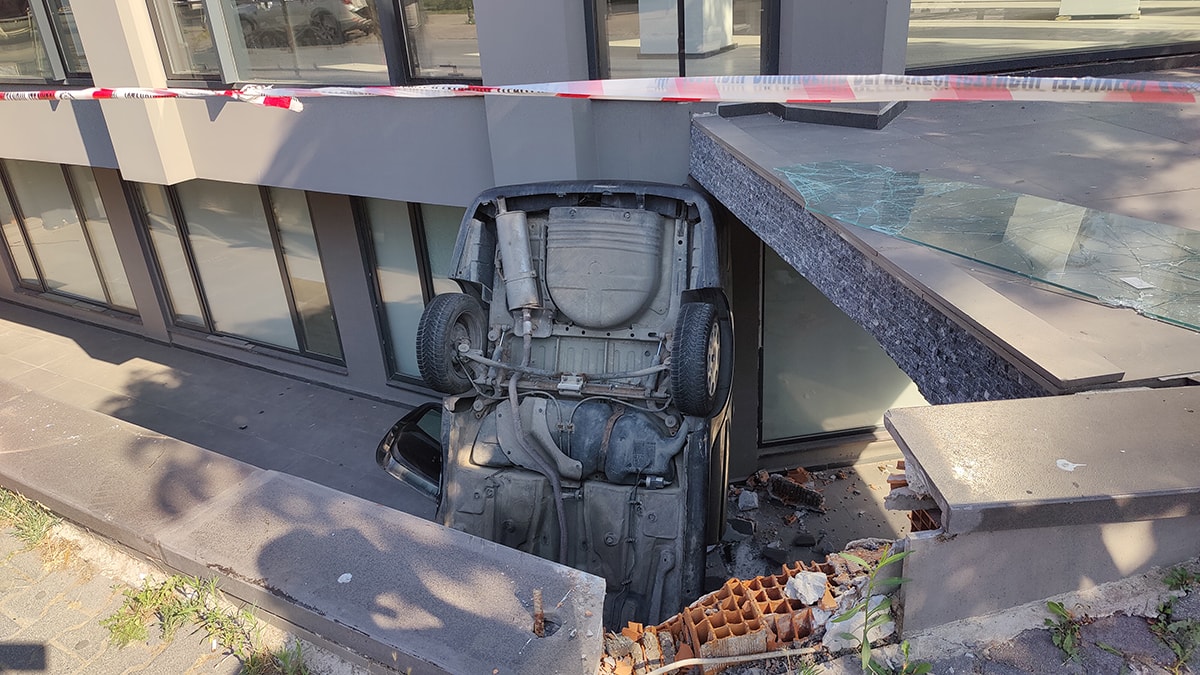 Görüntüyü gören dönüp bir daha baktı! İlginç kaza...