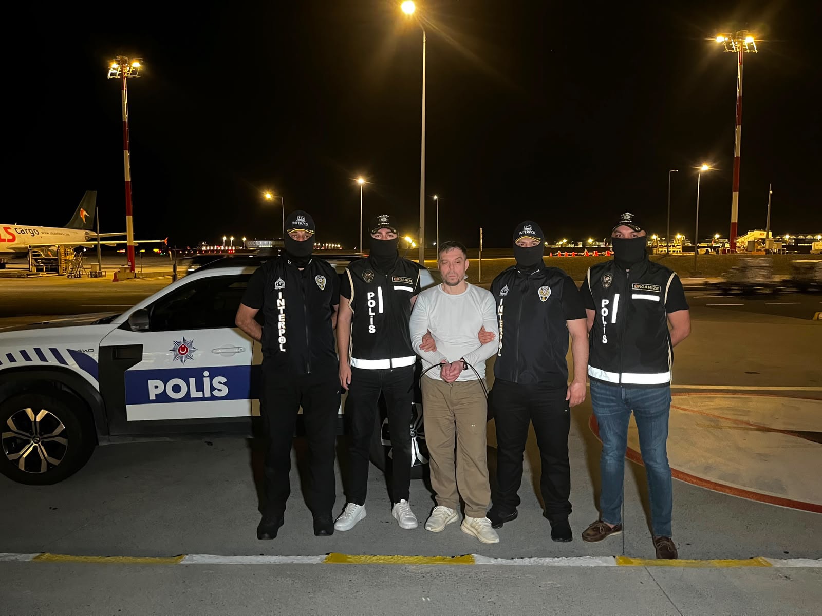 Kırmızı bültenle aranan suç örgütü lideri İstanbul'a getirildi