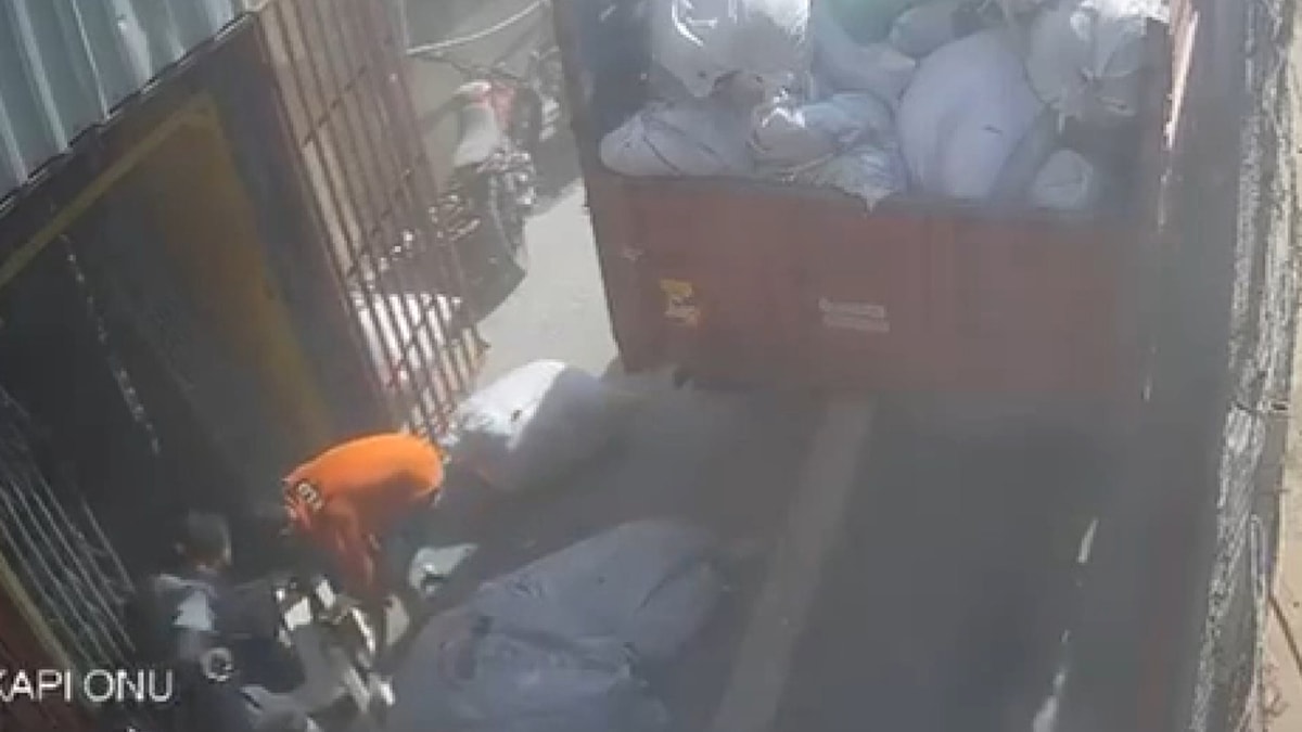 İstanbul'da işçi yük asansörü bindi: 4. kattan aşağı düştü