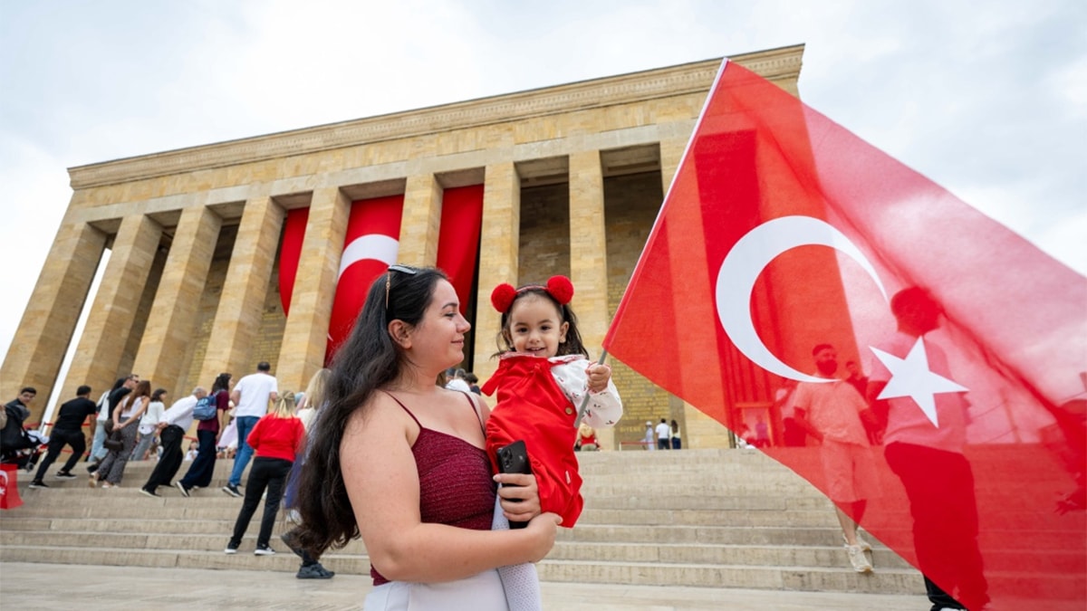 ‘Ahde vefayı ödedim’