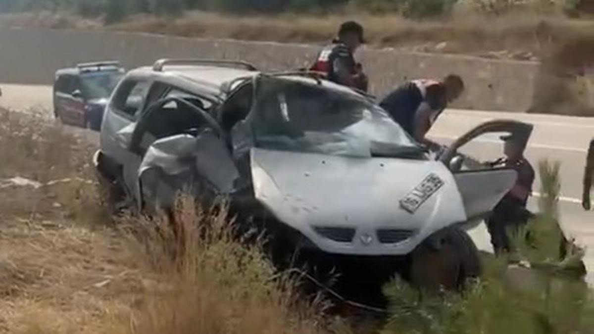 Araç devrildi, karı koca hayatını kaybetti