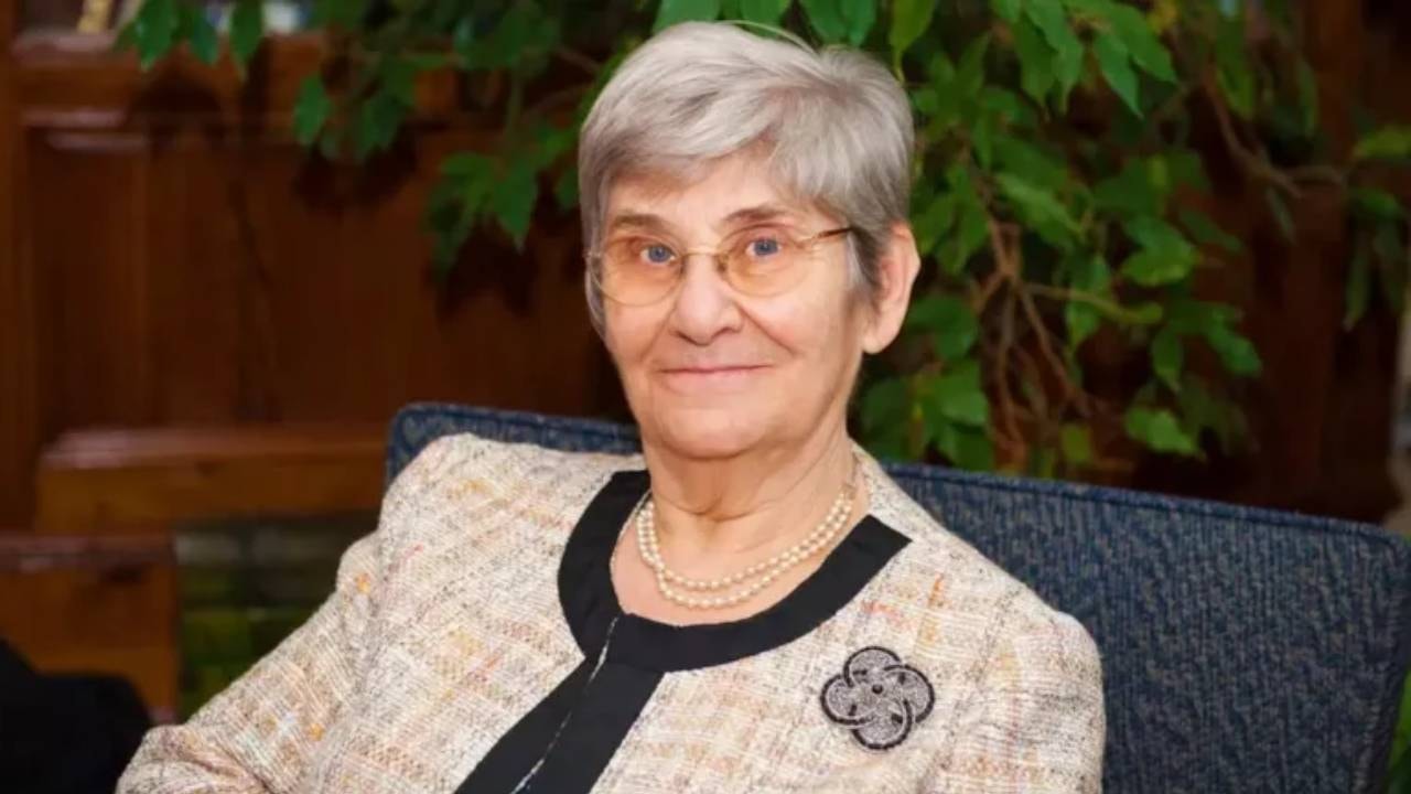 Canan Karatay zehir diyerek uyardı: Sigara ve alkolden farkı yok, yasaklansın